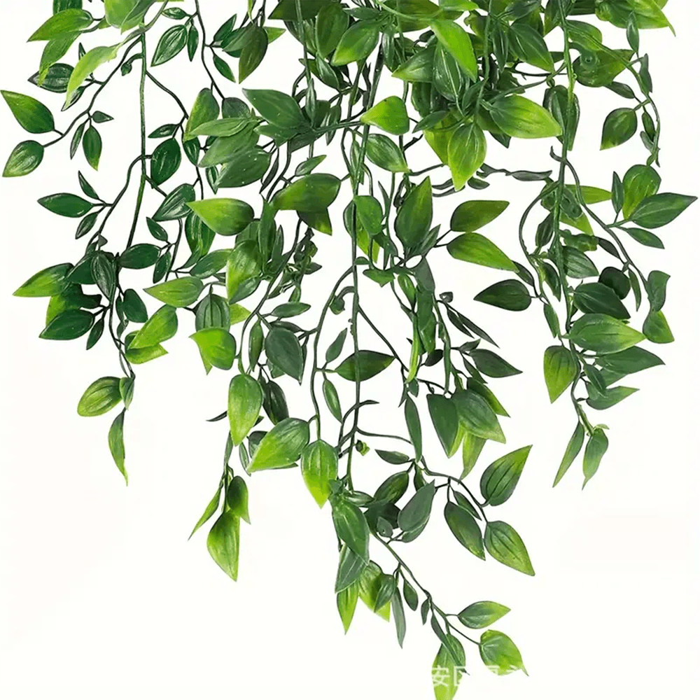 Planta colgante hiedra artificial, follaje verde exuberante y realista para decorar.