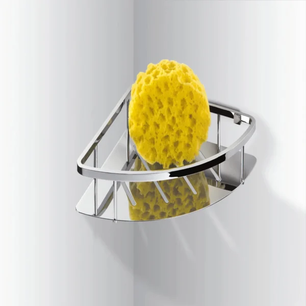 Repisa de ducha cromada con esponja amarilla, diseño moderno de esquina.