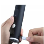 Mezclador eléctrico portátil recargable conectado por USB, ideal para batir postres.