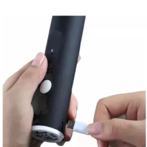 Mezclador eléctrico portátil recargable conectado por USB, ideal para batir postres.