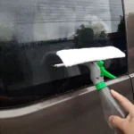 Limpiavidrios 3 en 1 Haragán con spray, para ventanas brillantes y sin esfuerzo.