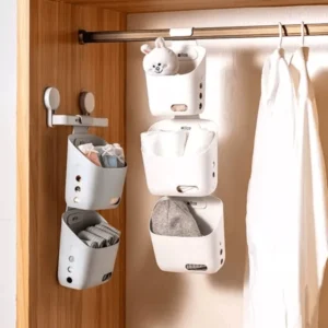 Cestas organizadoras colgantes apilables para clóset, ideal para guardar ropa y accesorios.