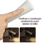 Lámpara de lectura y mesa plegable con ajuste de brillo.