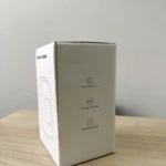 Caja de limpia vidrios magnético con diseño de confort, banda de sílica y línea de seguridad extendida.