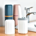 Estuche organizador de cepillo de baño con tubo de crema dental y cepillo