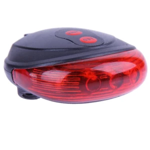 Luz trasera roja para bicicleta LED, con múltiples diodos y carcasa negra.