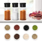 Estante de especias colgante moderno con salero y pimentero y varios condimentos.