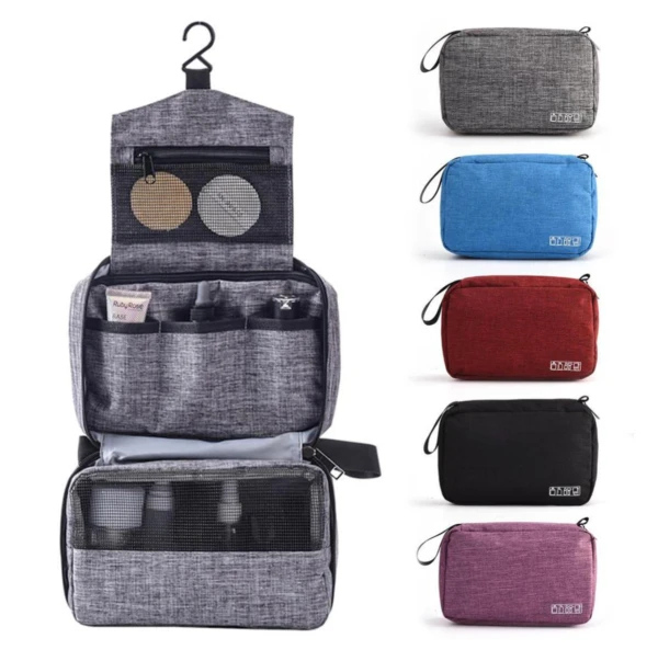Neceser colgante de viaje gris para organizar artículos de aseo personal y maquillaje.