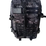 Mochila táctica militar 50L con parche de bandera de Estados Unidos, camuflaje gris.