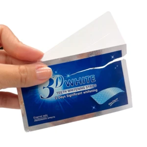 Tiras blanqueamiento dental 3D White, mint flavor, empaque plateado y azul, 3 días.