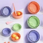 Limpiador de brochas A2406-274, cepillo y esponjas cosméticas en recipientes redondos.