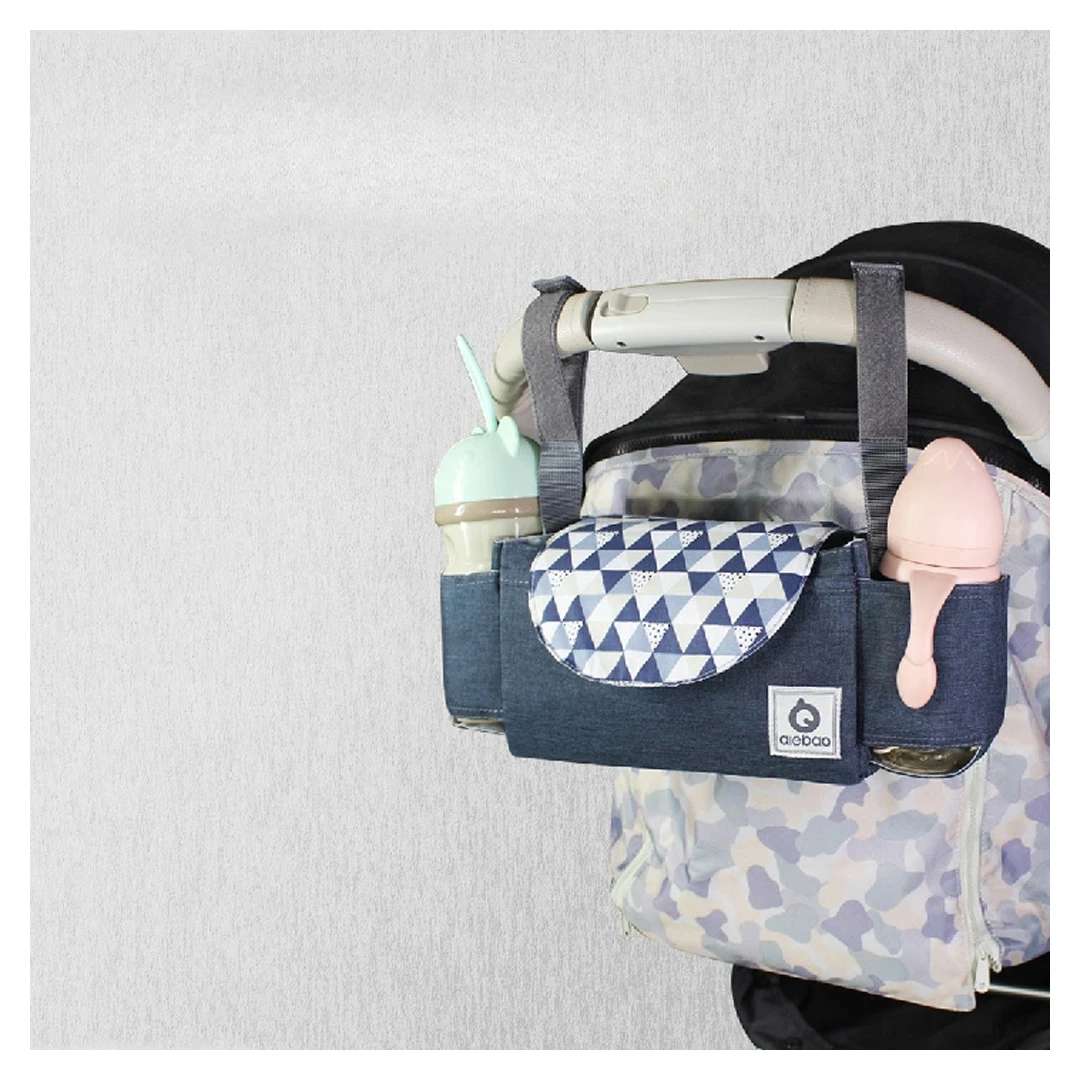 Bolso organizador de coche de bebé con divisor, azul y blanco, con biberones.
