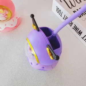 Lámpara de escritorio Kuromi morada con diseño de personaje, ideal para tu espacio.