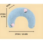 Almohada para cuello de mascotas azul con estampado de frutas y medidas 27x17x6cm.