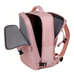 Bolso viajero Amazon rosa con compartimentos abiertos y correas ajustables.