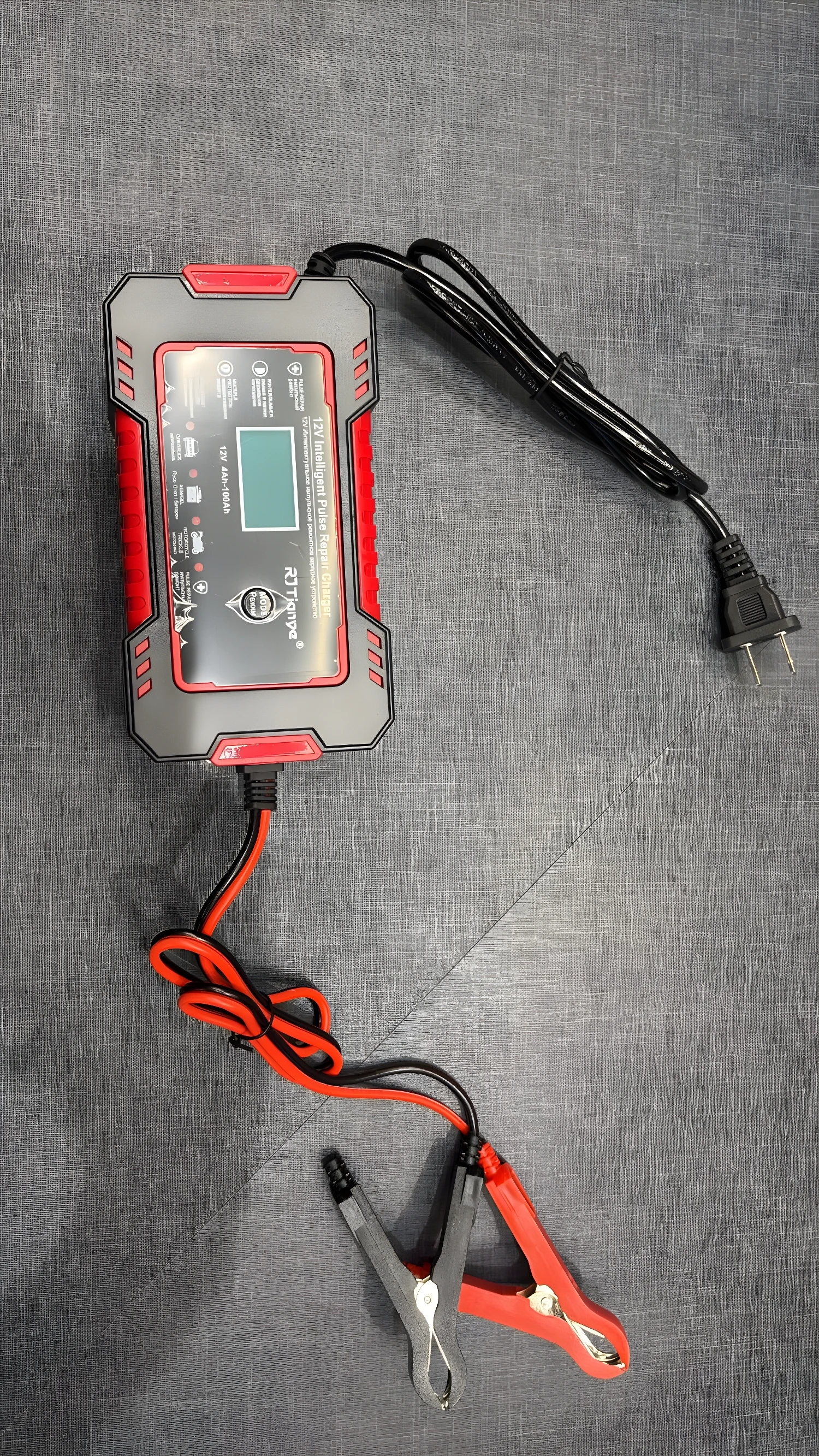 Cargador de batería de coche y moto 12V RJTIANLIYE con pantalla digital e indicadores LED.