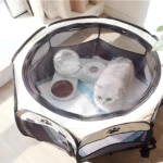 Casa de juegos portátil para gatos, con ventana de malla y comedero, plegable.