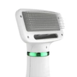 Cepillo secador para mascotas 2 en 1: Aseo y secado eficientes con cerdas metálicas.