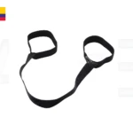Colchoneta Thermolon Mat para Yoga Lavef: equipo de entrenamiento deportivo con asas negras.