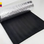 Colchoneta Thermolon Mat Lavef de yoga en rollo, superficie negra antideslizante, lámina plateada aislante.
