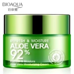 Crema hidratante Bioaqua Aloe Vera 92% natural, refrescante y humectante.