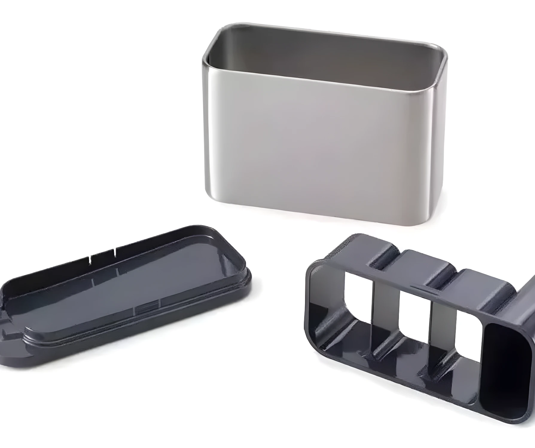 Escurridor de cubiertos y utensilios de metal y plástico gris oscuro.