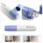 Extractor de espinillas y puntos negros Spotcleaner con punta transparente.