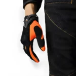 Guante protector impermeable moto Su09 naranja y negro, puño ajustable, ideal para motociclismo.