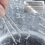 Palillo de acero inoxidable 304 sumergido en burbujas, ideal para limpieza dental.