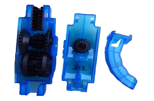Kit de limpieza para cadena de bicicleta: herramienta azul con engranajes negros para mantenimiento.