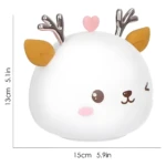 Lámpara de silicona de reno con cuernos, orejas y detalles faciales tiernos.