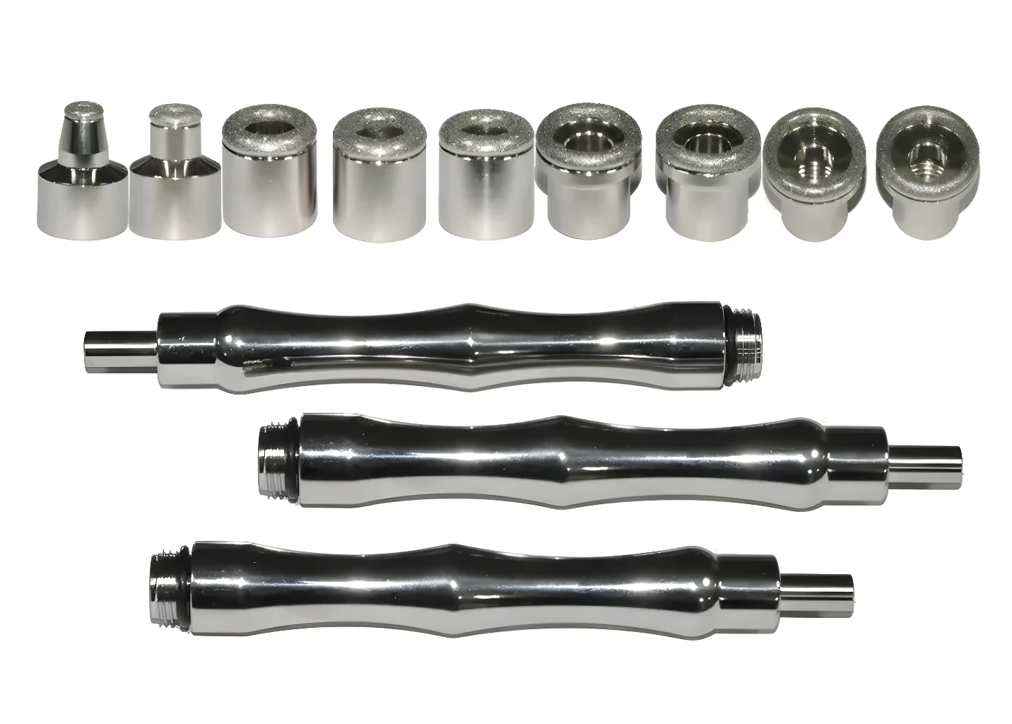 Set de puntas de diamante y mangos para microdermoabrasión facial profesional.