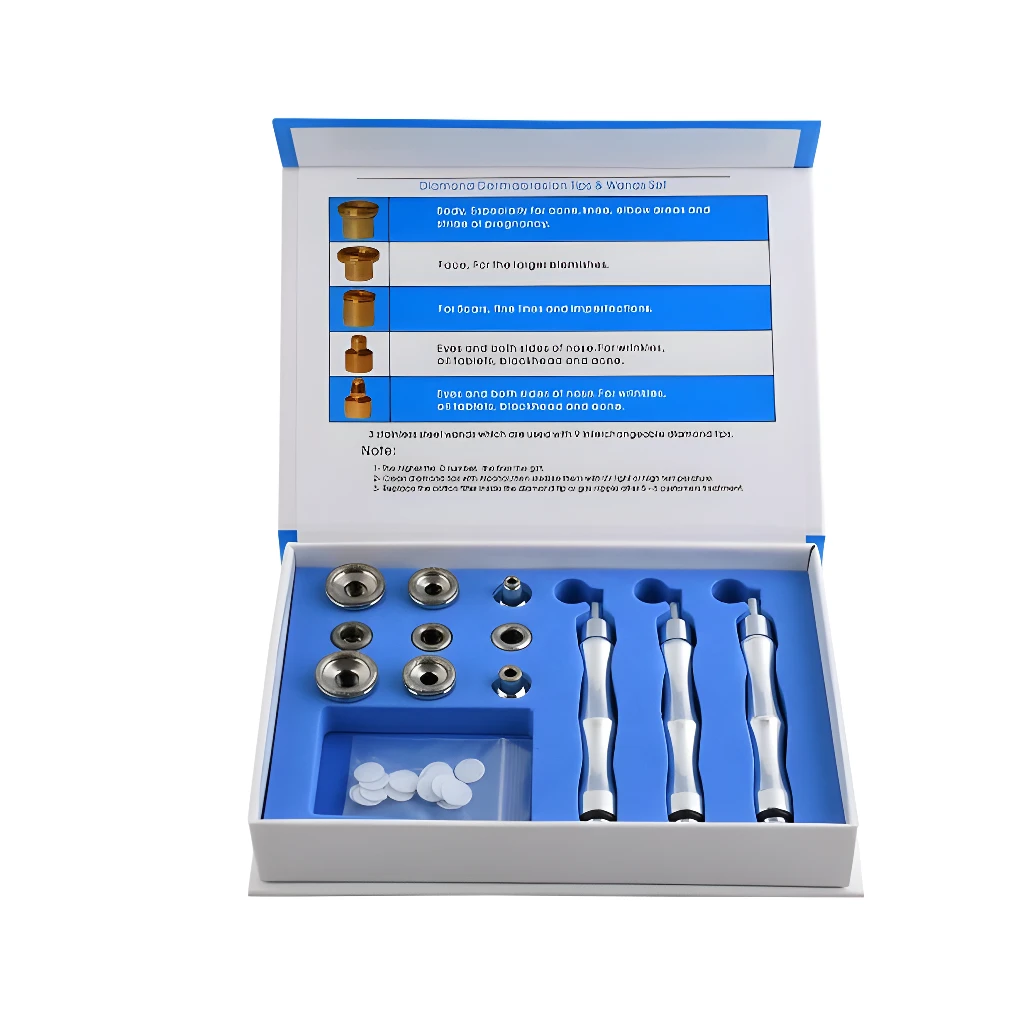 Kit de microdermoabrasión facial con puntas de diamante intercambiables y aplicadores.