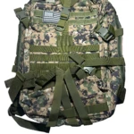 Mochila táctica militar 50L camuflada, ideal para viaje y actividades al aire libre.