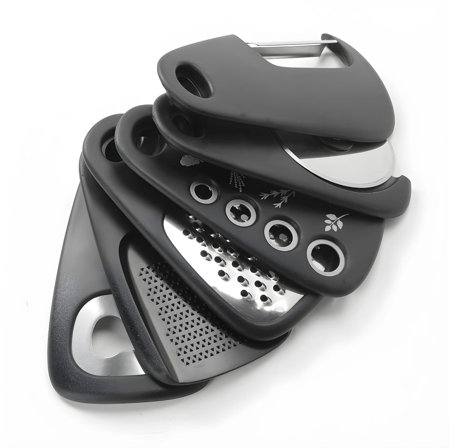 Set de 6 utensilios de cocina negro: rallador, pelador, cortador de pizza y más.