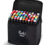 Set de marcadores Touch Doble Punta 60 piezas en estuche negro abierto.