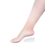 Talonera de silicona para espolón, diseñada para brindar confort y alivio en el talón.