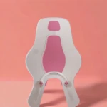 Soporte para asiento de bañera para bebés, blanco con inserto acolchado rosa, para seguridad y confort.
