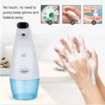 Dispensador jabón automático blanco y azul, con manos enjabonadas y gráficos de higiene.