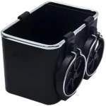 Organizador para carro negro con dos porta-vasos laterales estilo rin de aluminio.