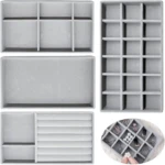 Set joyero de 4 organizadores grises de terciopelo con compartimentos para anillos y joyas.
