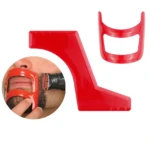 Plantilla roja para dar forma y perfilar la barba con recortadora.