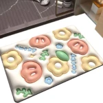 Tapete 3D blanco con flores amarillas, rosas y azules, y cara de cerdito. Antideslizante.