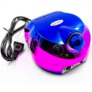 Pulidor de uñas eléctrico DM202 en diseño cromado con degradado azul y fucsia brillante, perilla de control de velocidad y cable de alimentación negro.