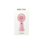 Mini ventilador rosa portátil con diseño moderno y número de modelo en empaque.