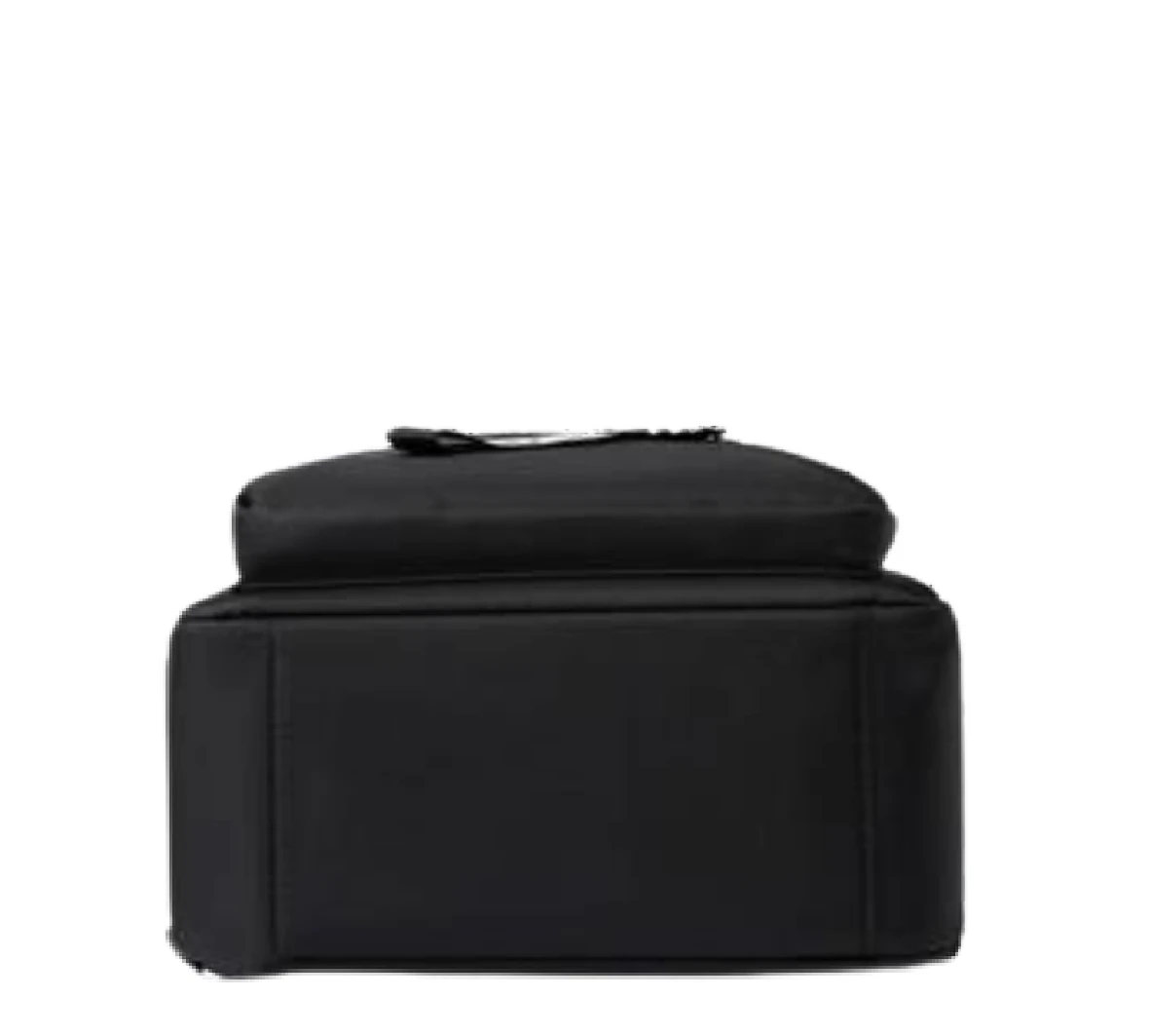 Base rectangular y fondo negro de morral de dama Ref198, vista desde arriba con solapa superior ligeramente recogida.