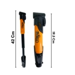 Mini bomba de aire inflador Drimex naranja y negro, muestra su tamaño extendido de 42 cm y contraído de 19.5 cm.