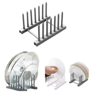 Organizador gris para tapas de ollas y escurridor blanco para platos.