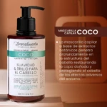 Mascarilla capilar coco Lorenlissados en frasco de 300ml, para suavidad y brillo, restaura el cabello dañado.