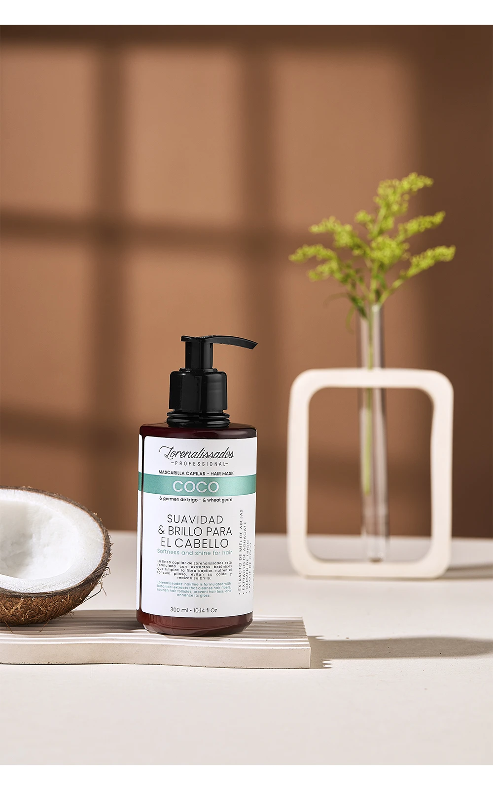 Frasco dispensador de mascarilla capilar Lorenallissados Coco para cabello, con extracto de coco y germen de trigo.